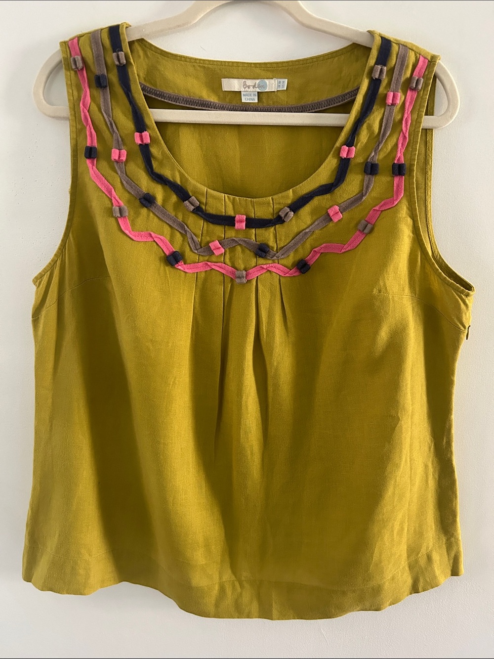 Boden Chartreuse Linen Blouse Sleeveless Embellished Scoop Neck Feminine Top